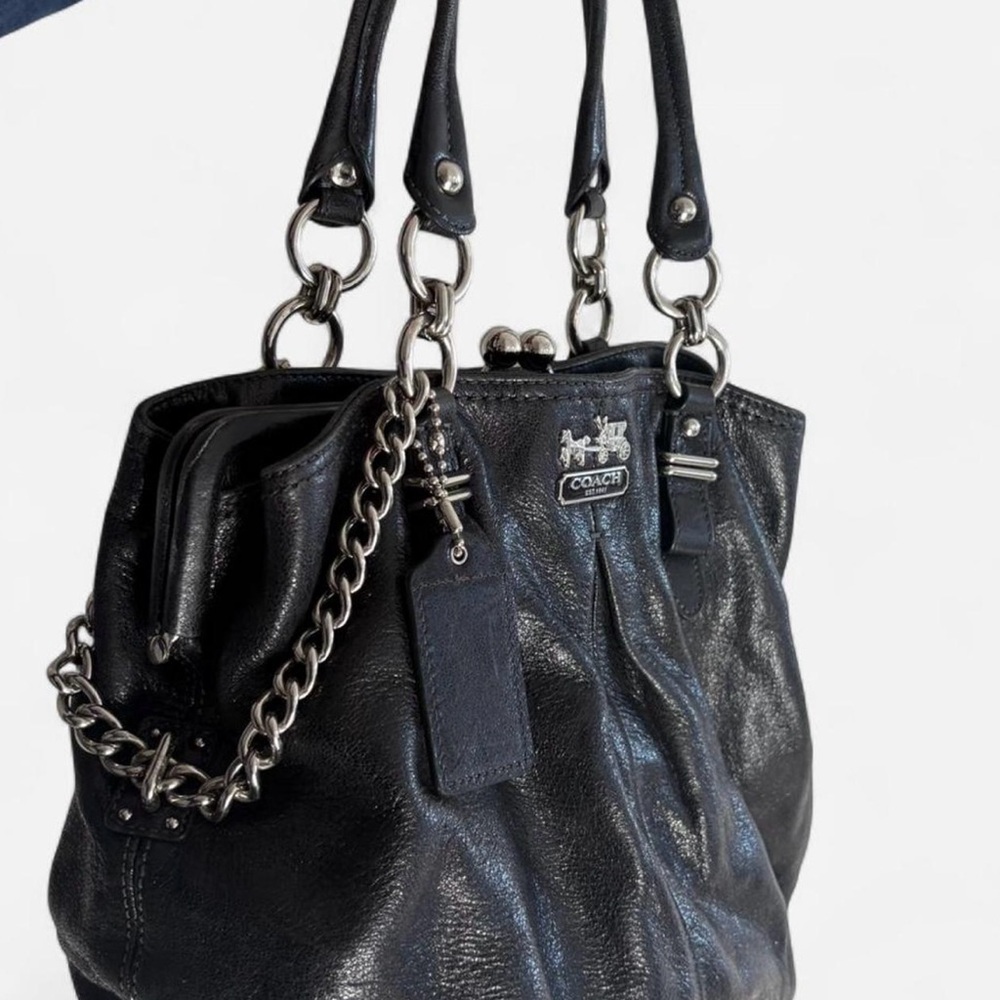 Vintage Coach Black Leather Shoulder Bag
